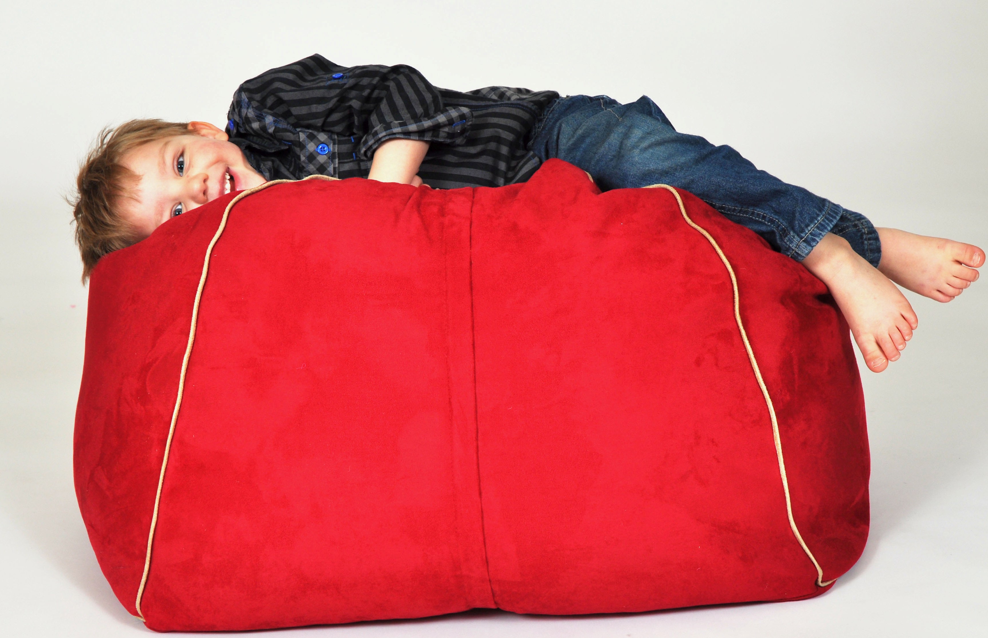 New Pint Sized Bean Bag Chairs From The Man Chair Co Extend The Life